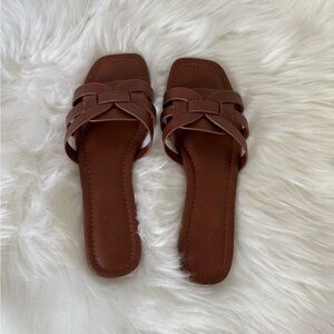 Brown Leather Universal Thread Women's Sandals